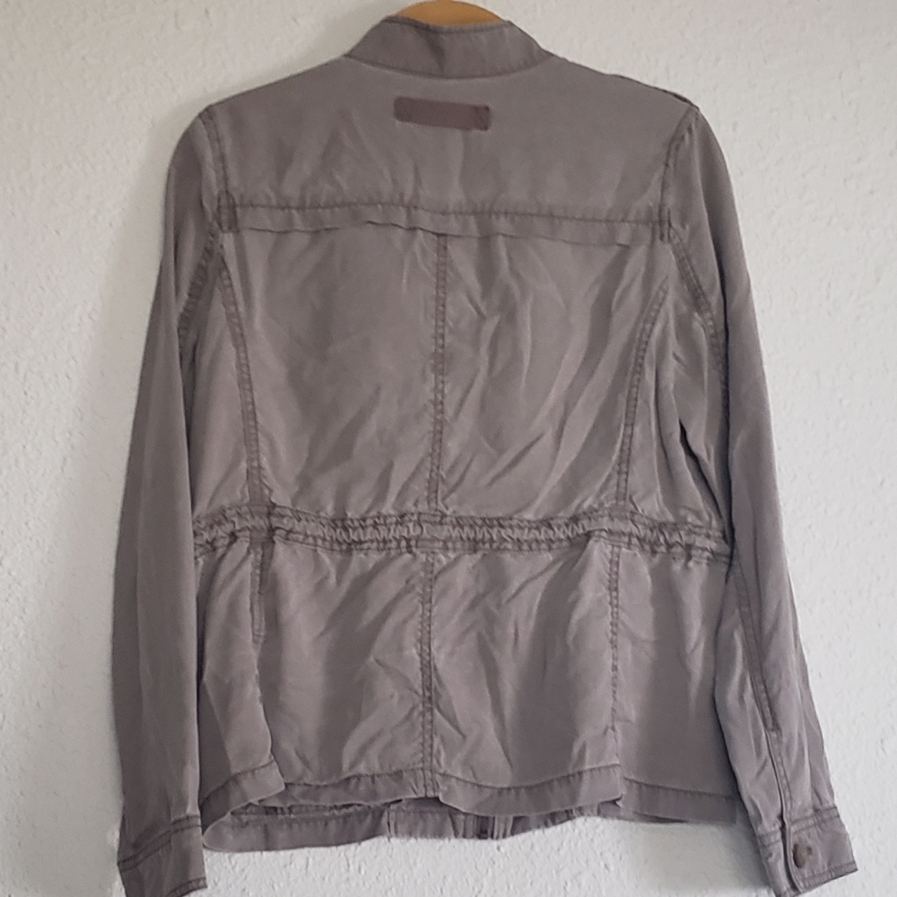 Express Jacket - Picture 2 of 7